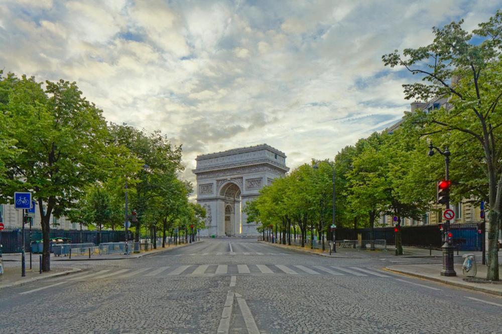Spacious Arc De Triomphe - Champs-elysees Parigi